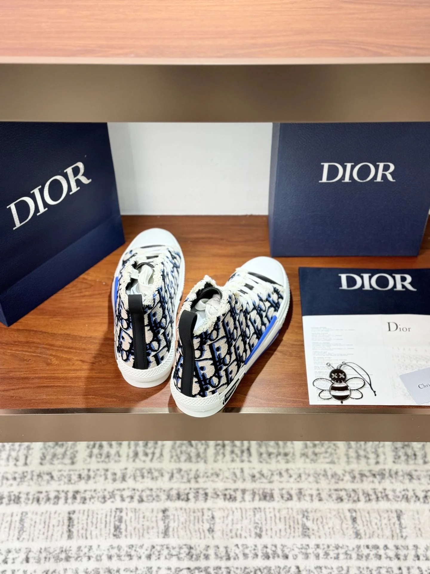 Trendy Christian Dior Flat Shoes 21225