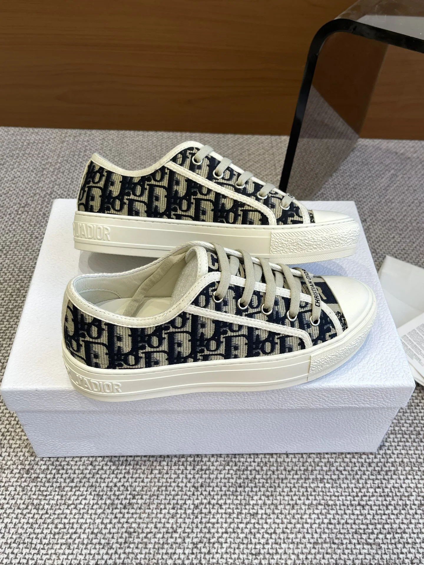 Christian Dior Flat Shoes HighQuality 21215