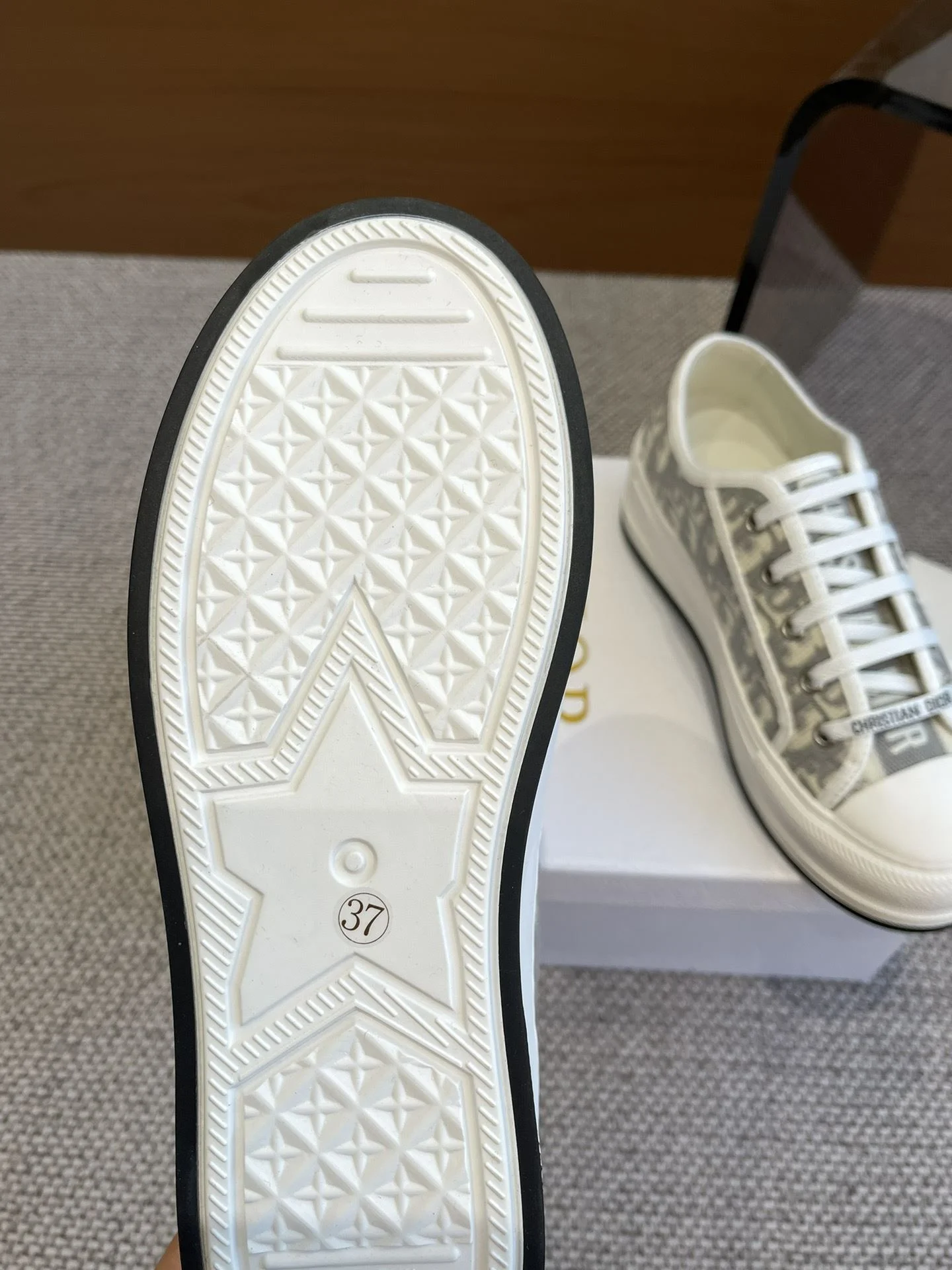 MultiPurpose Christian Dior Flat Shoes 21211
