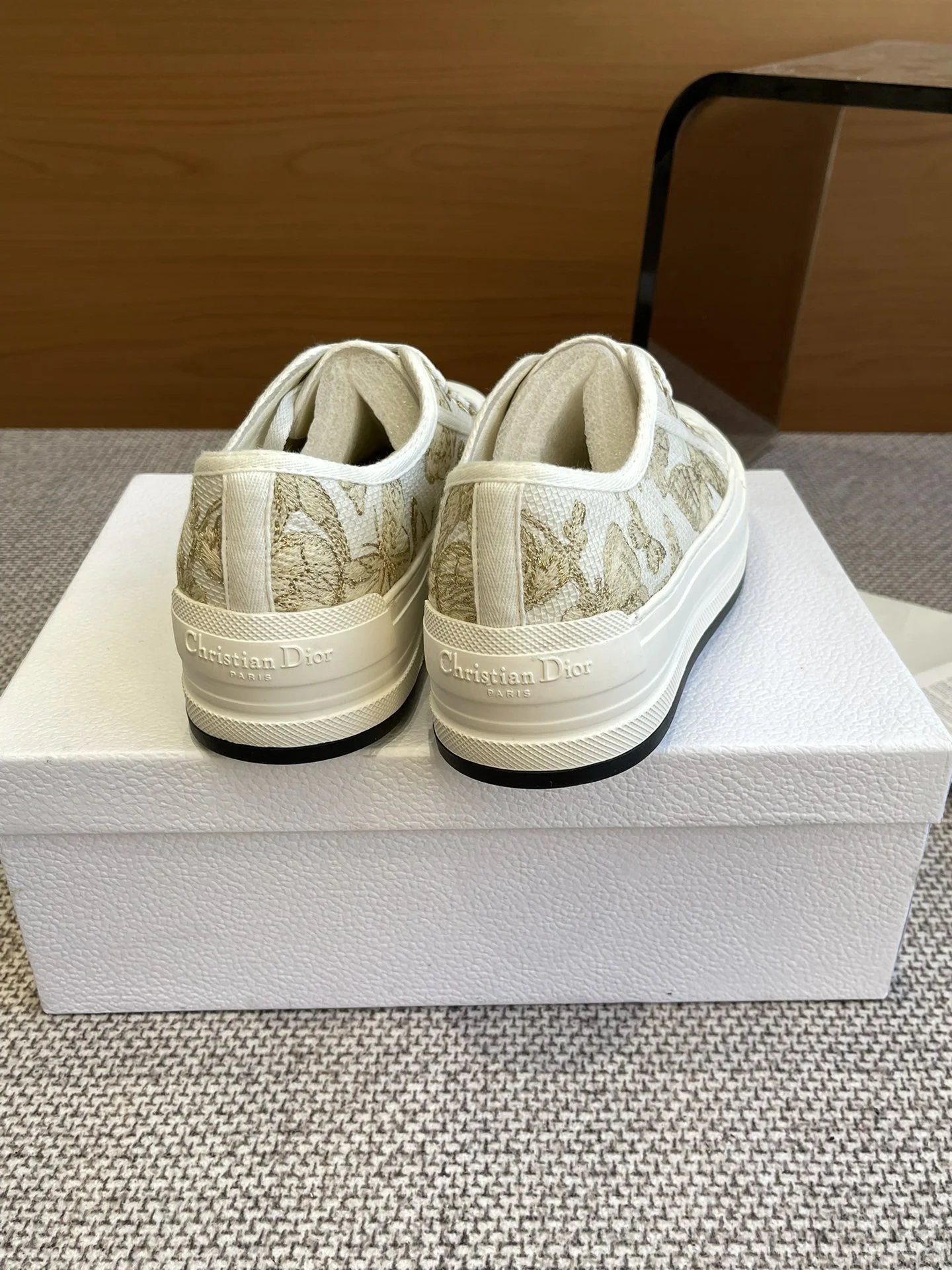 Versatile Christian Dior Flat Shoes 21207