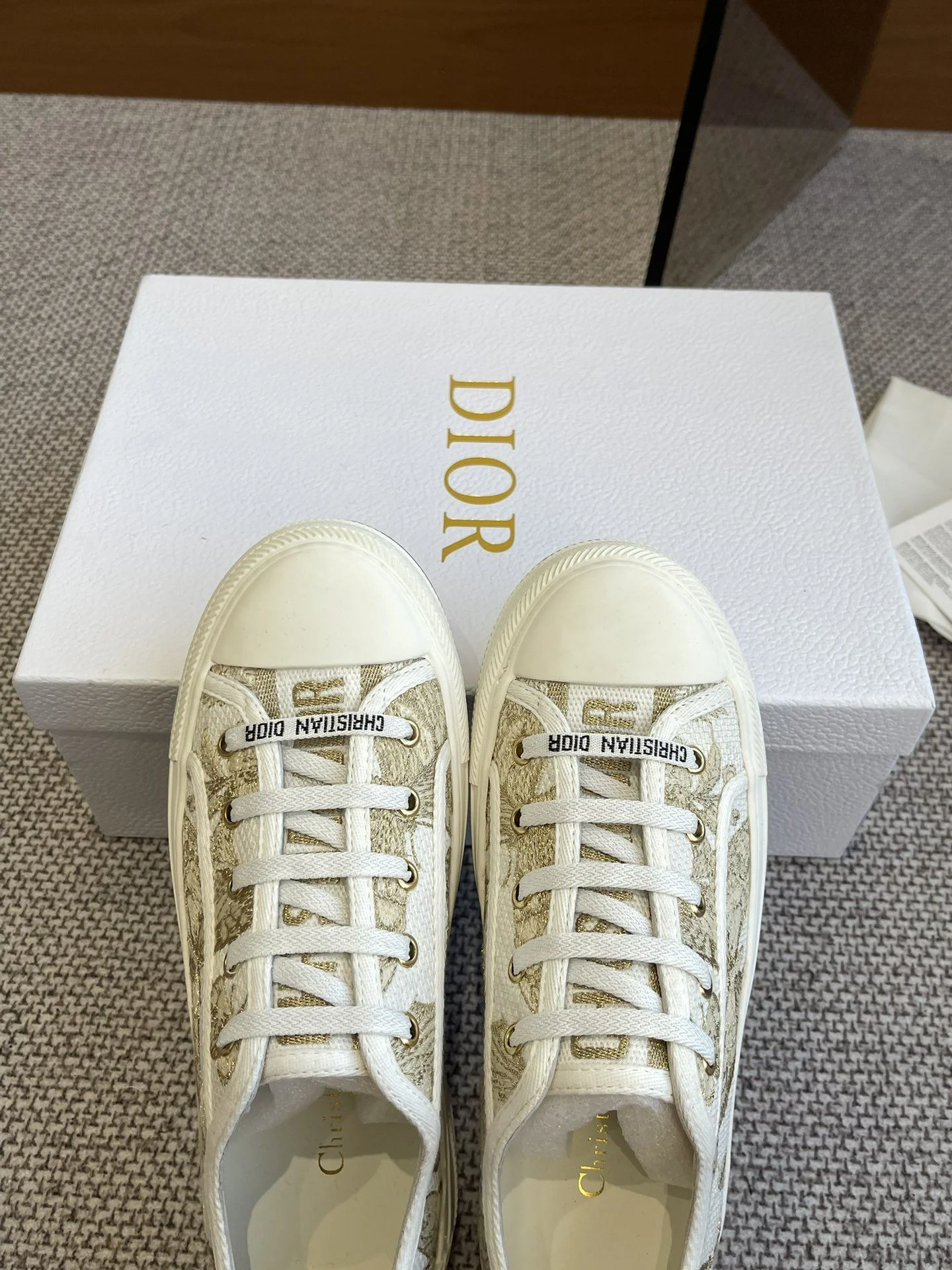 Versatile Christian Dior Flat Shoes 21207