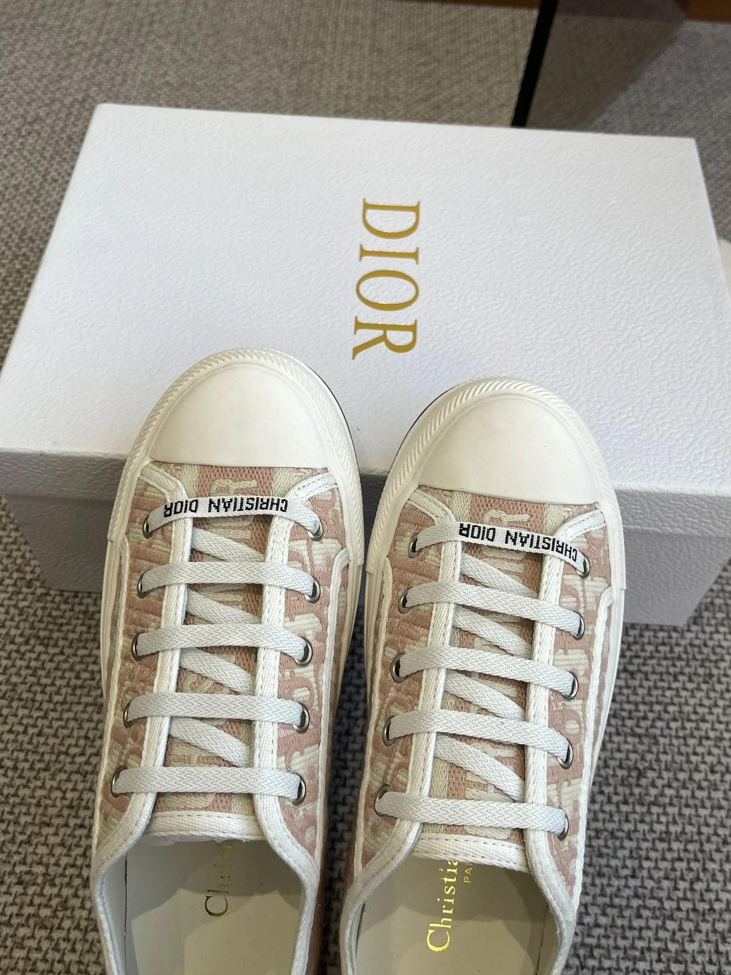 Christian Dior Flat Shoes Durable 21202