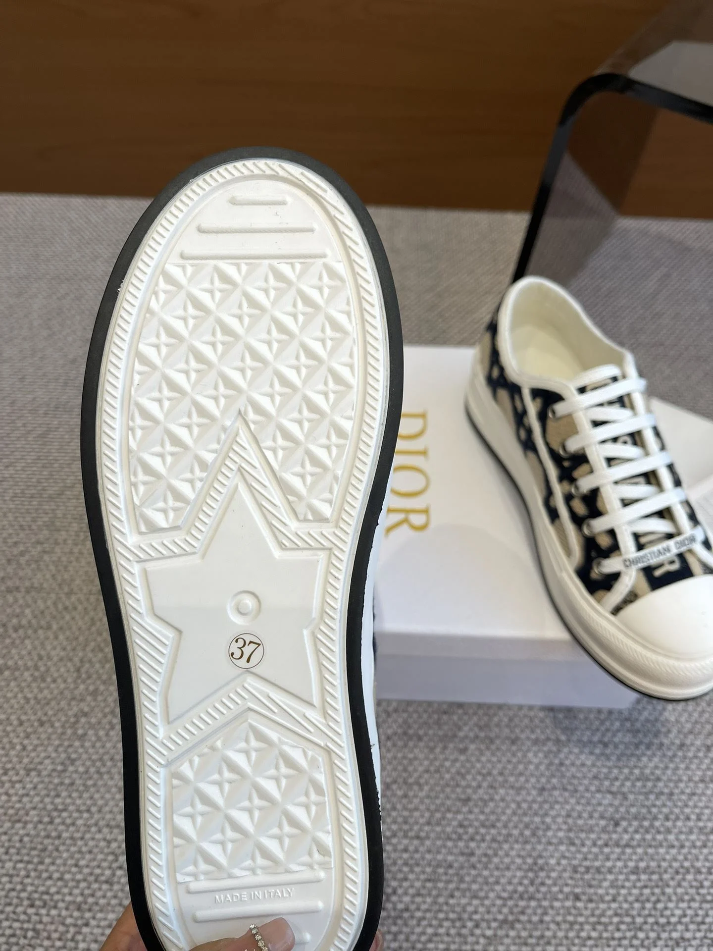 Christian Dior Flat Shoes DailyWear 21204