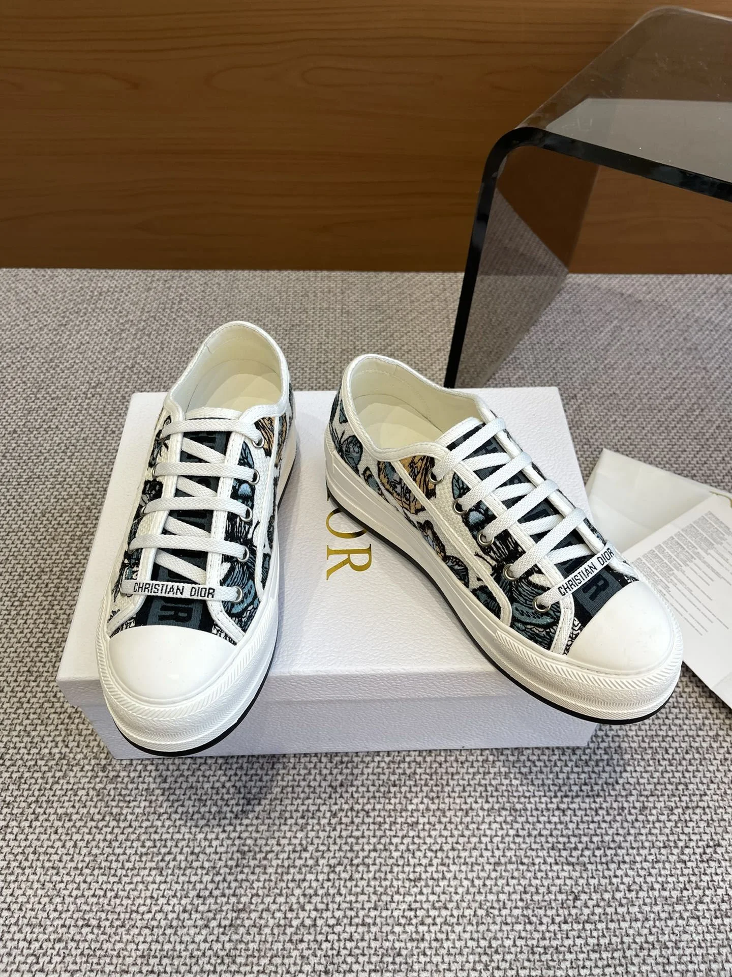 Christian Dior Flat Shoes WellDesigned 21200