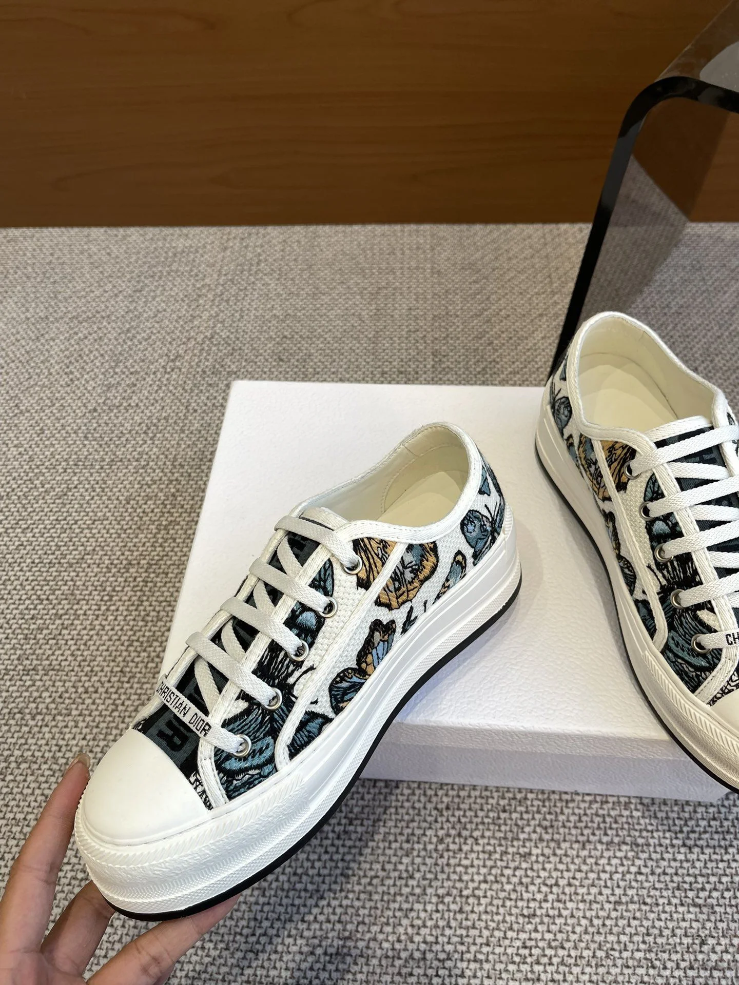 Christian Dior Flat Shoes WellDesigned 21200