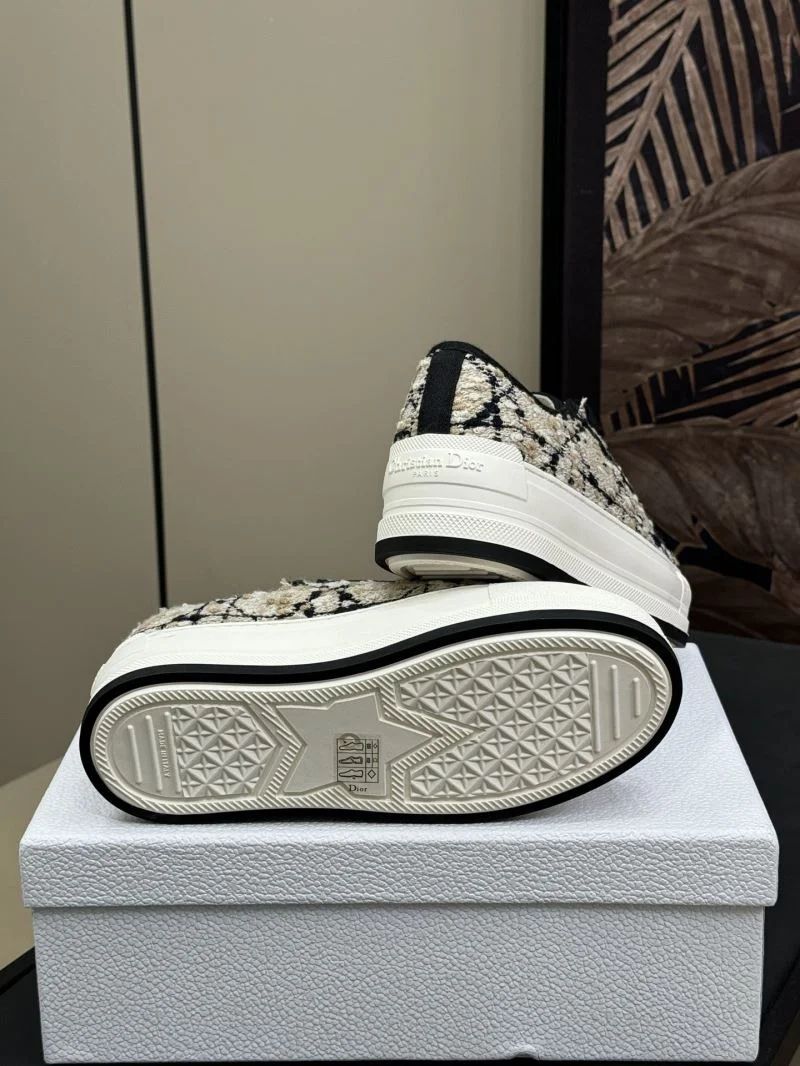 Resilient Christian Dior Flat Shoes 22583