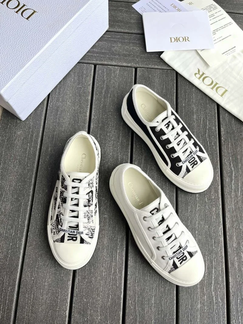 Trendsetting Christian Dior Flat Shoes 20989