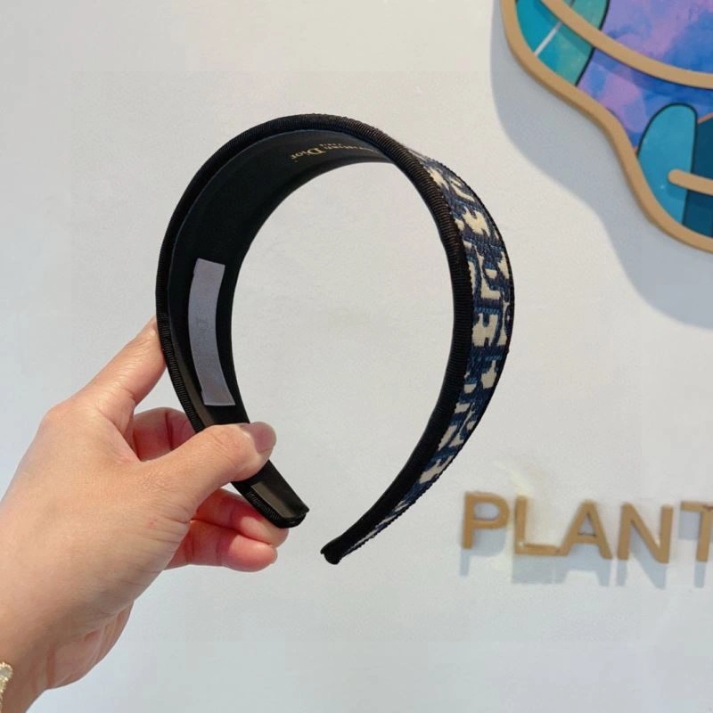 Elegant Christian Dior Hair Hoop 263646