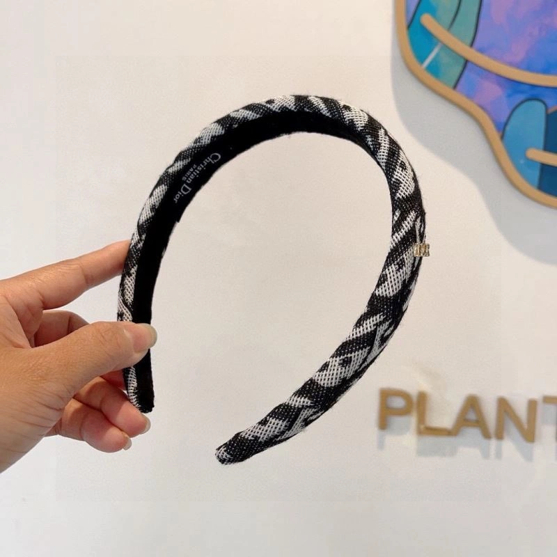 Stylish Christian Dior Hair Hoop 263631