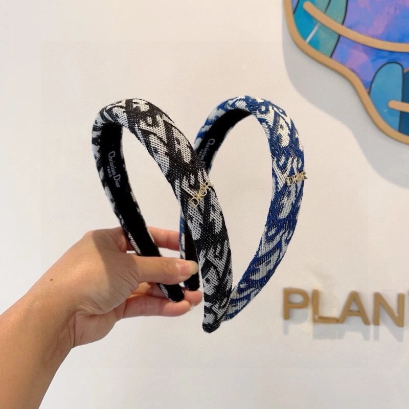 Stylish Christian Dior Hair Hoop 263631