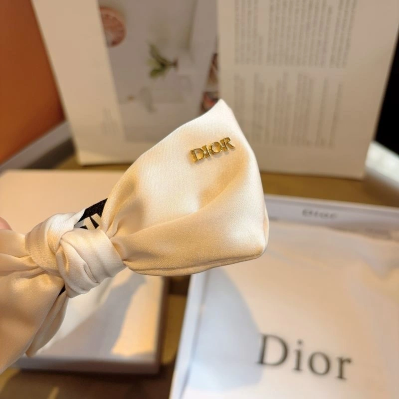 Refined Christian Dior Hair Hoop 263137
