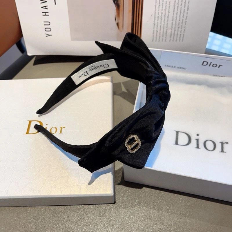 Refined Christian Dior Hair Hoop 263110