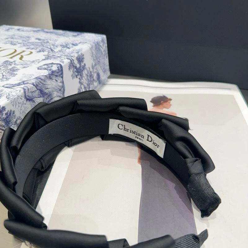 Effortless Christian Dior Hair Hoop 264328