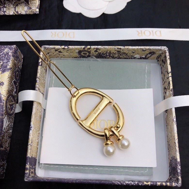 ZeroBulk Christian Dior Hairpins 233404