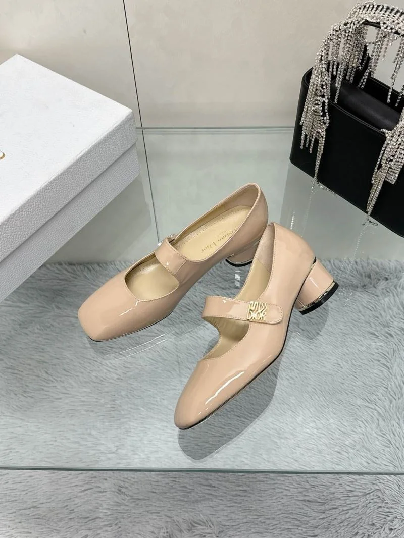 Christian Dior Heeled Shoes Efficient 21615