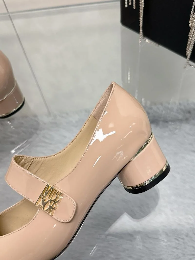 Christian Dior Heeled Shoes Efficient 21615