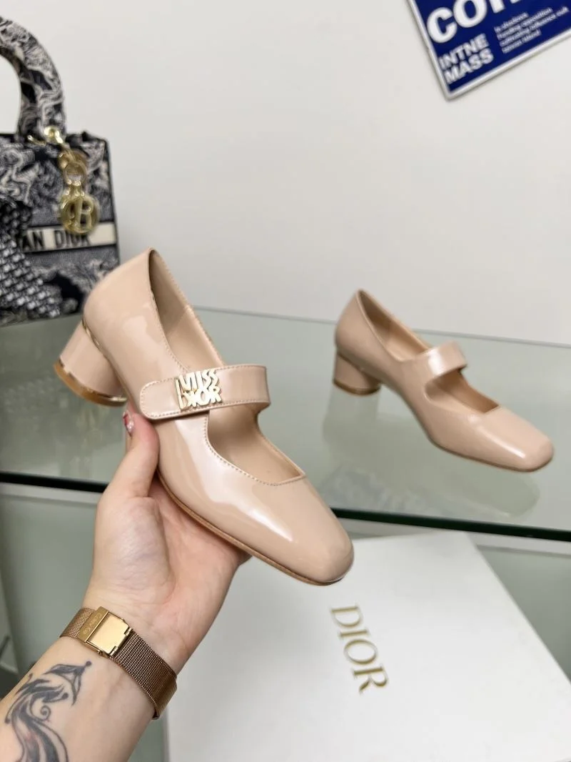 Reliable Christian Dior Heeled Shoes 22572