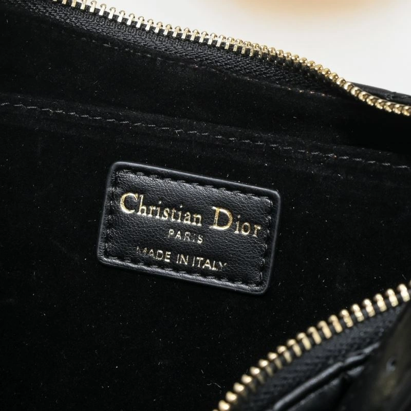 Elegant Christian Dior Hobo Bags 87847
