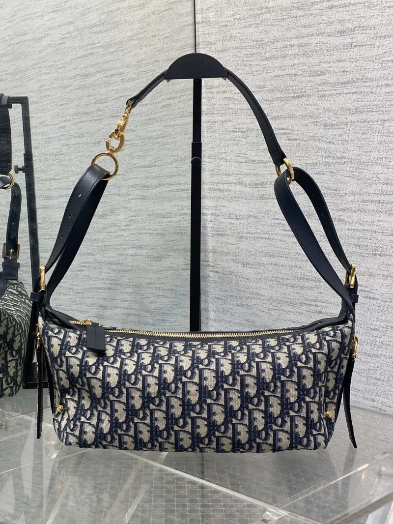 Christian Dior Hobo Bags Bold 47570