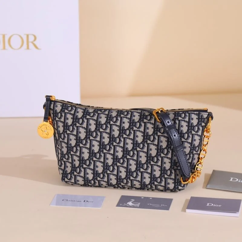 Christian Dior Hobo Bags Breathable 46521