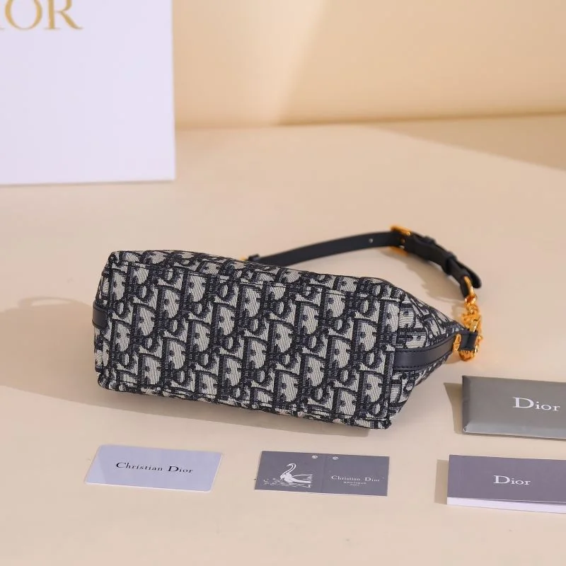 Christian Dior Hobo Bags Breathable 46521