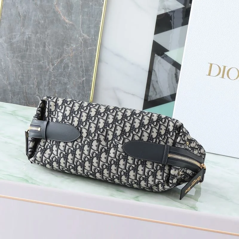 Christian Dior Hobo Bags Snug 46430
