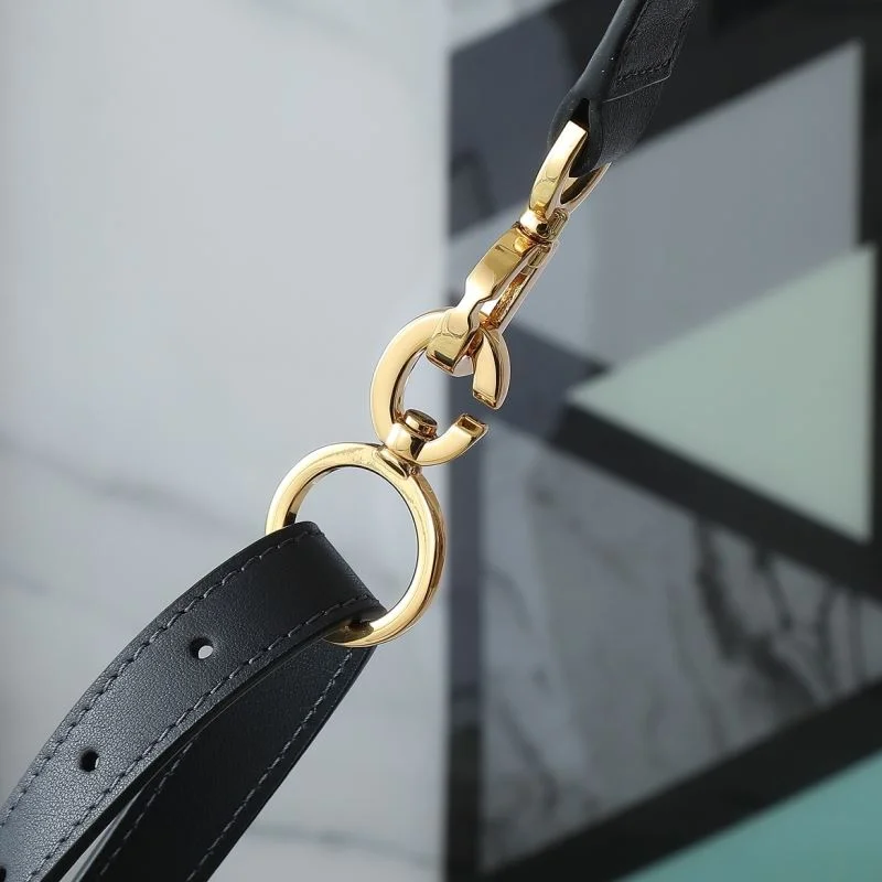 Christian Dior Hobo Bags Snug 46430