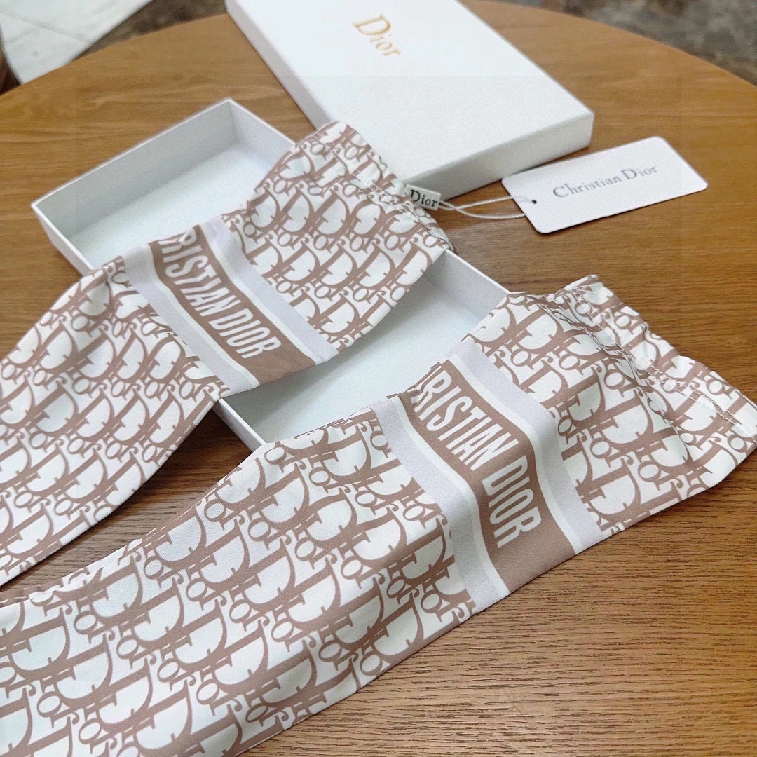 WrinkleFree Christian Dior Ice Silk Sleeves 264944