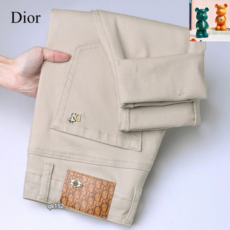 Timeless Christian Dior Jeans 114746
