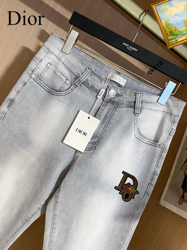Modern Christian Dior Jeans 114718