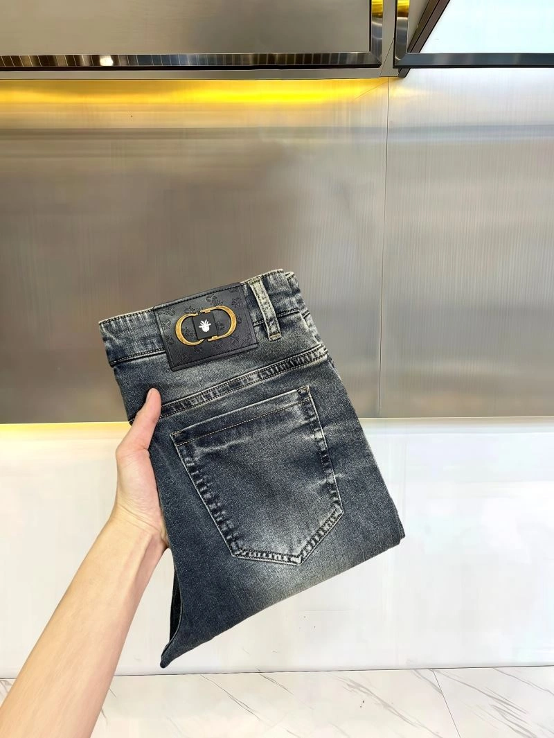 Supportive Christian Dior Jeans 116941