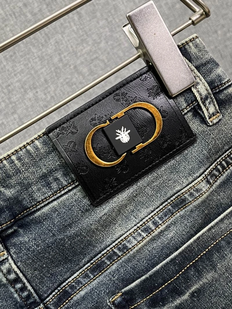 Supportive Christian Dior Jeans 116941