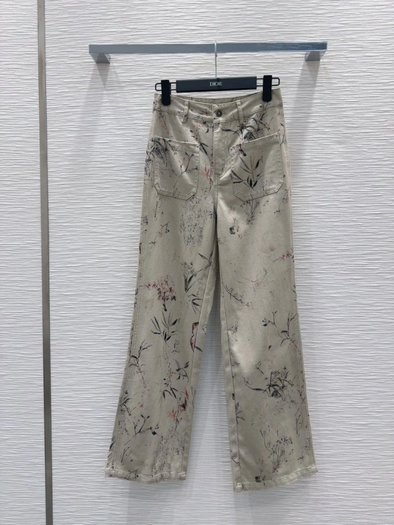 Fashionable Christian Dior Jeans 113059