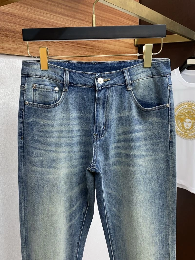 Christian Dior Jeans Sophisticated 116645