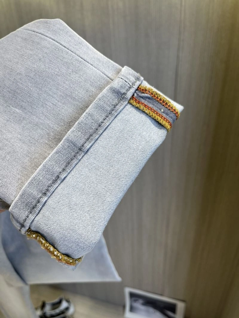 Flexible Christian Dior Jeans 116334