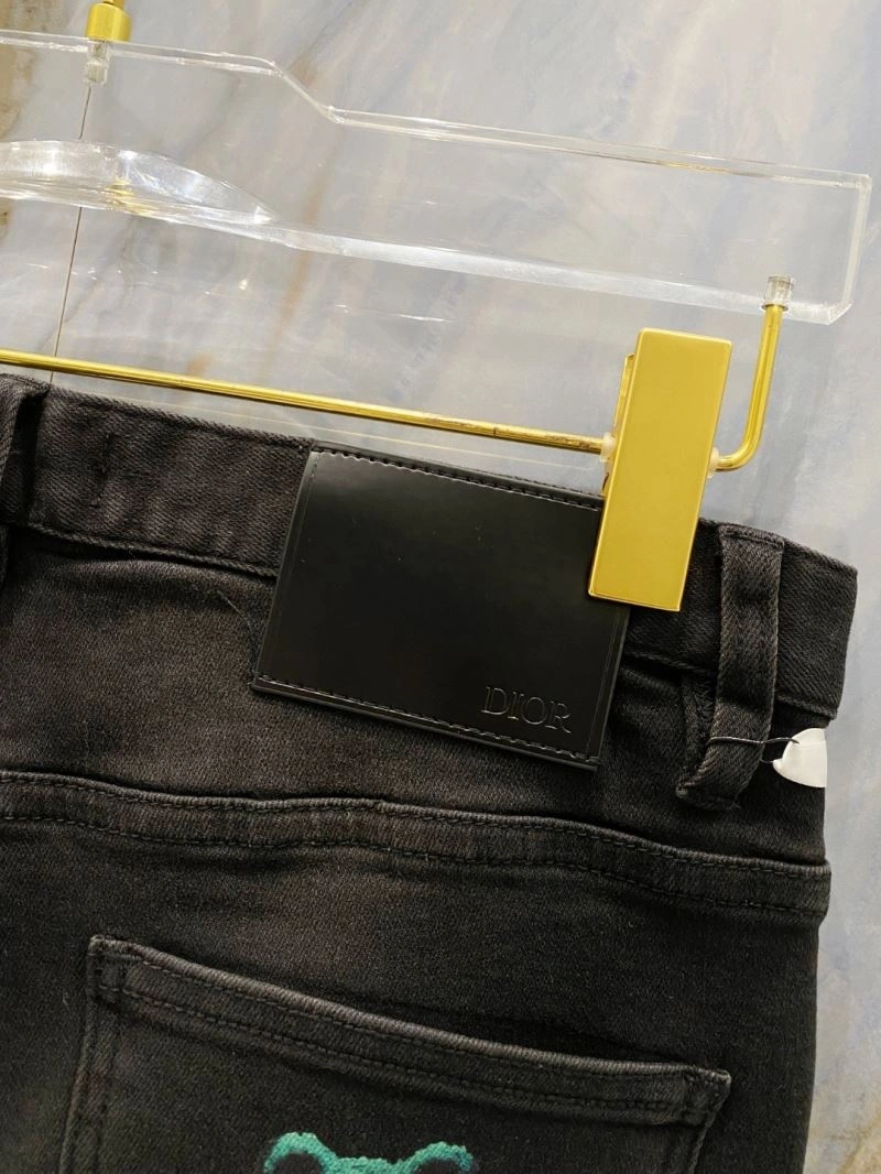 Functional Christian Dior Jeans 116303