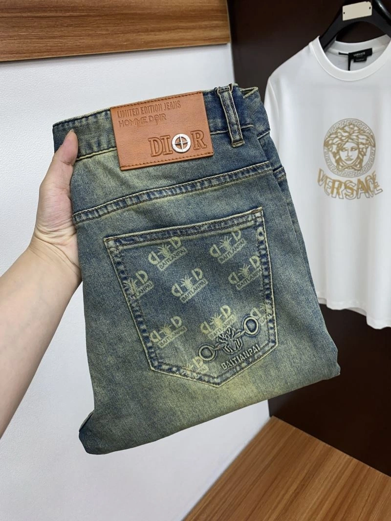 Timeless Christian Dior Jeans 116256