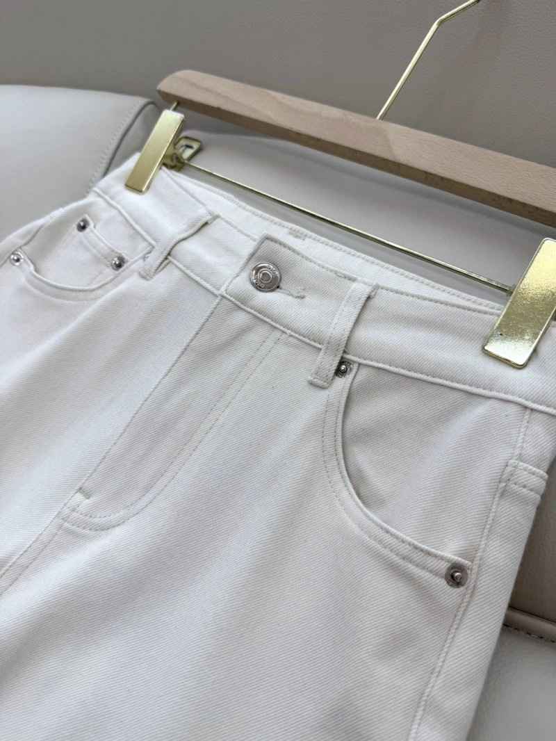 Fashionable Christian Dior Jeans 113813