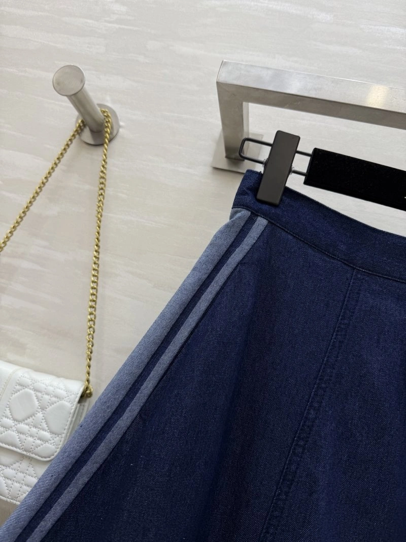 Timeless Christian Dior Jeans 113807