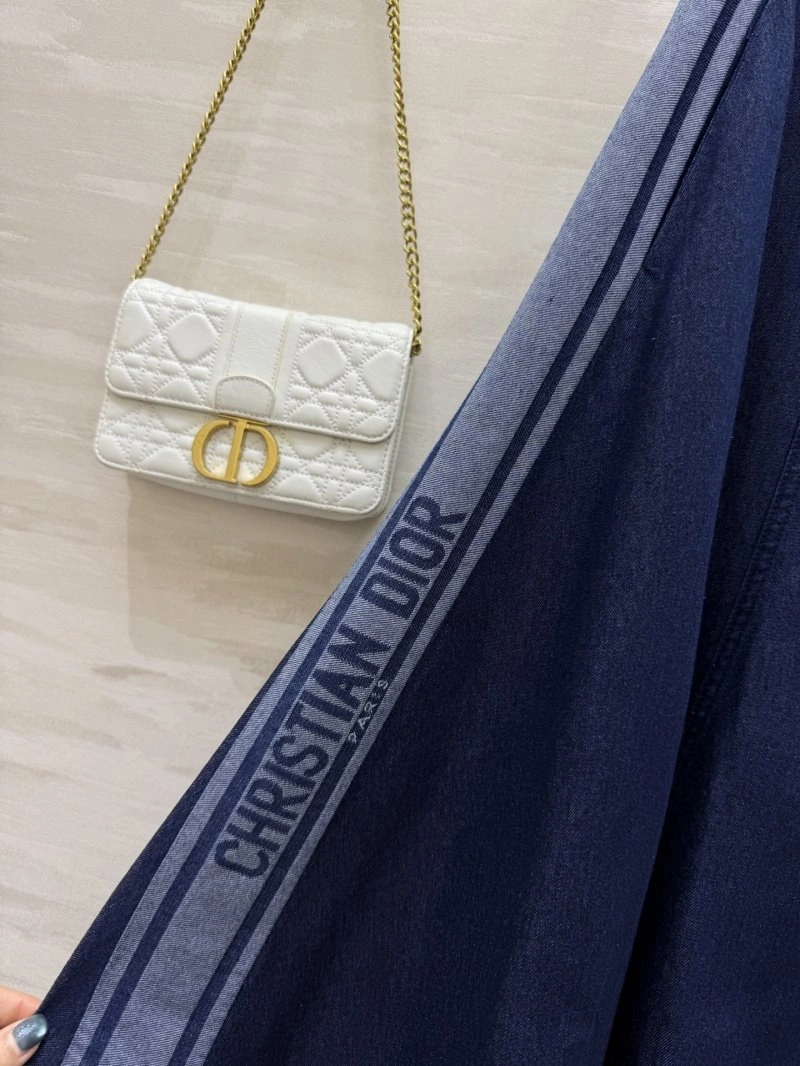 Timeless Christian Dior Jeans 113807