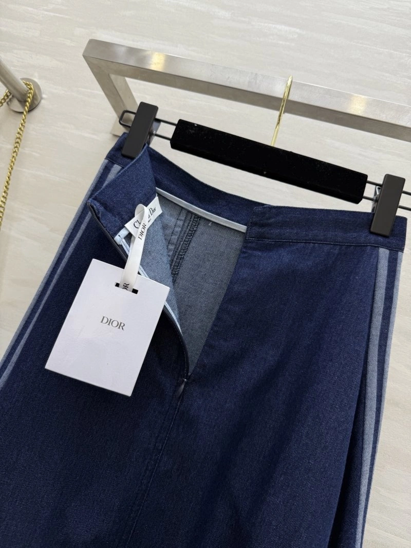 Timeless Christian Dior Jeans 113807