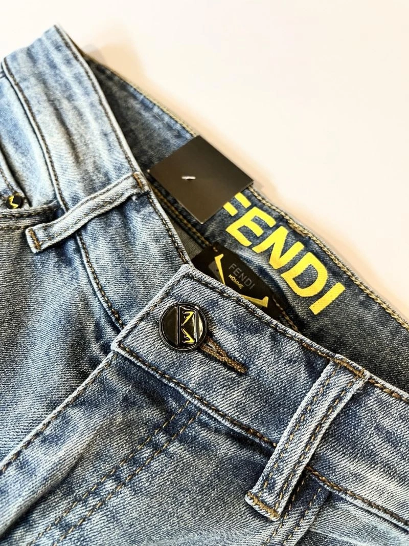 WellDesigned Christian Dior Jeans 115892