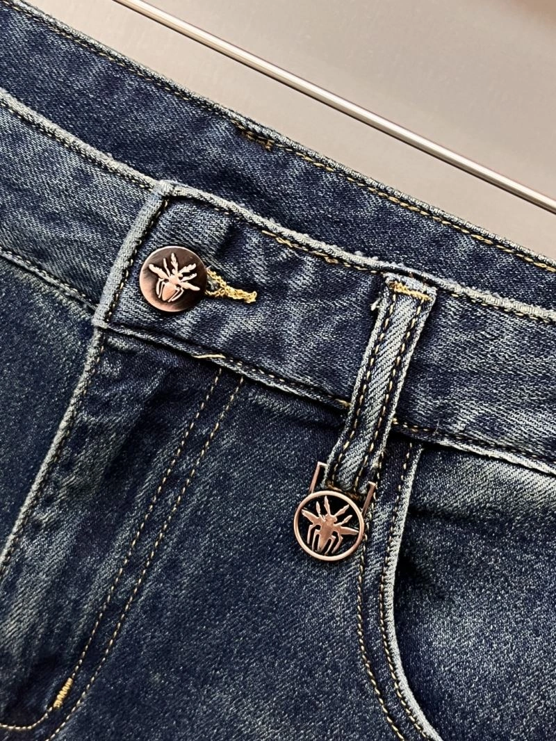 WellDesigned Christian Dior Jeans 115884