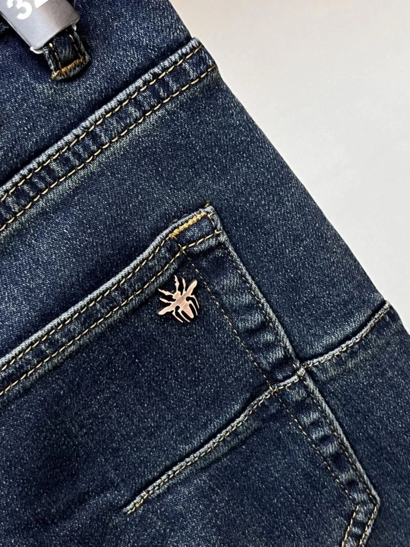 WellDesigned Christian Dior Jeans 115884