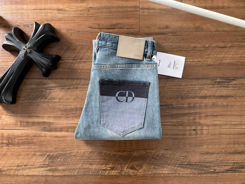 Christian Dior Jeans ModernLook 115871