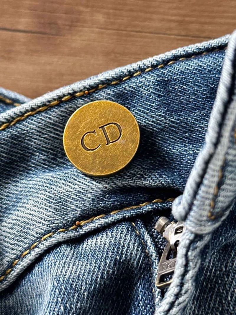 Christian Dior Jeans ModernLook 115871