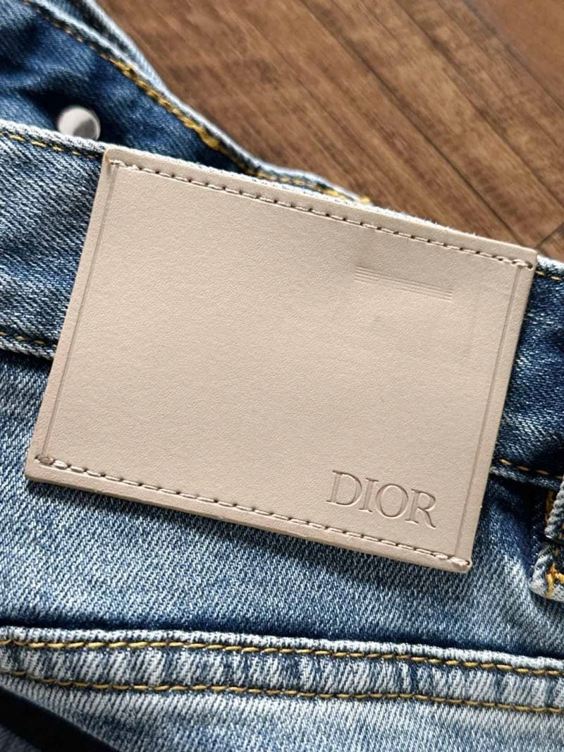Christian Dior Jeans ModernLook 115871