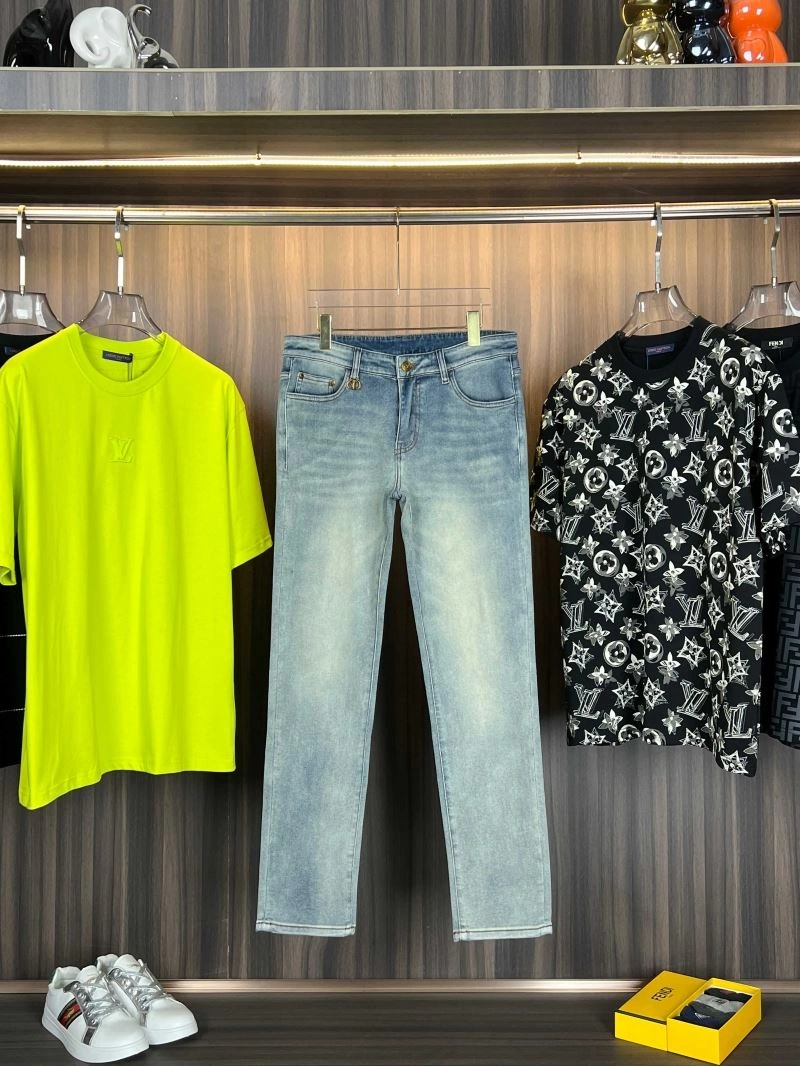 Effortless Christian Dior Jeans 115478