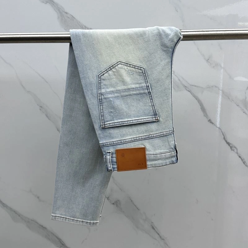 Christian Dior Jeans Elegant 115470