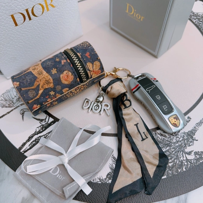 MoistureWicking Christian Dior Keychains 266637